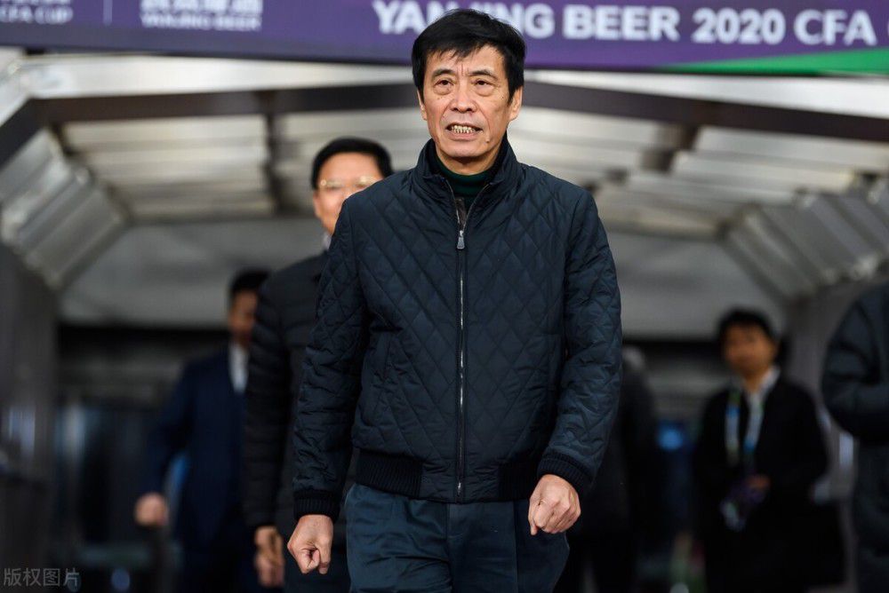 马尔蒂尼：里皮曾想召我参加06世界杯我的国家队生涯止于莫雷诺近日，米兰名宿马尔蒂尼接受了采访，谈到了2006世界杯和2002年世界杯的黑哨主裁莫雷诺。